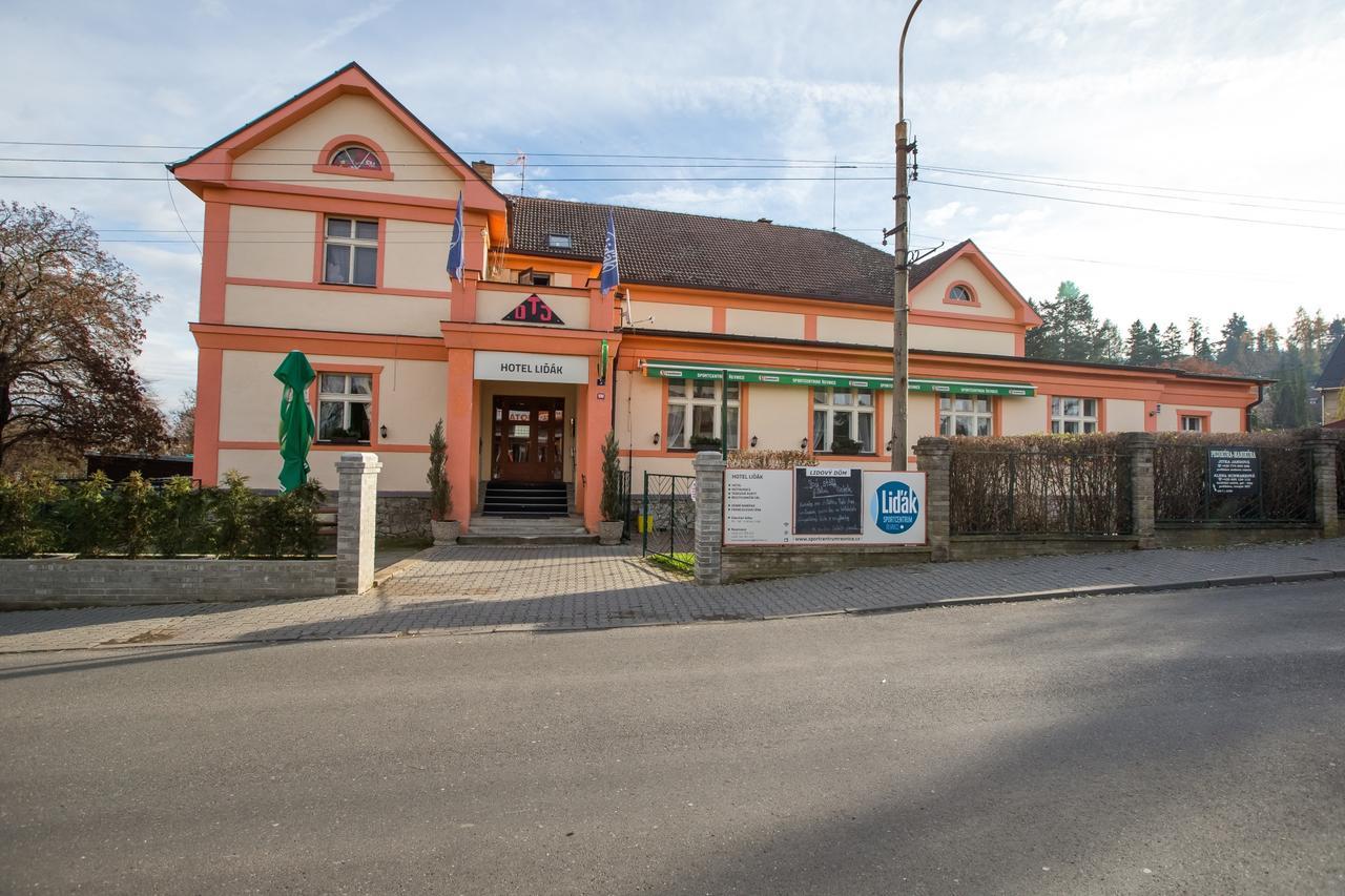 Hotel Lidovy Dum Řevnice Exteriér fotografie